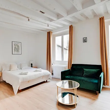 Saint Placide Cannette Apartment Paris